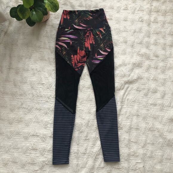 Onzie High Rise Mesh Leggings in All Night Long - Picture 2 of 6